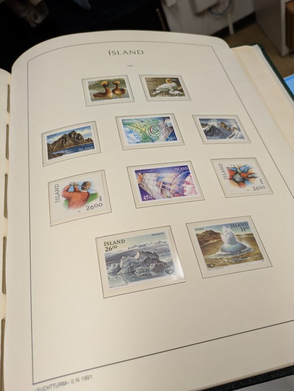 Island, postfrische Sammlung aus 1955-95, im Leuchtturm Klemmbinder mit Schuber – Bild 3