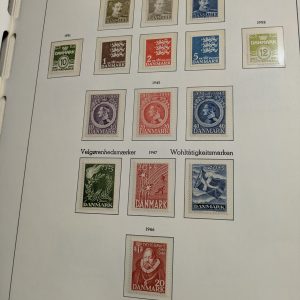 Dänemark, postfrische Sammlung im Leuchtturm Klemmbinder mit Schuber, von 1945 - 1995
