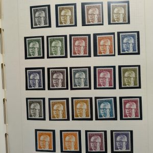 Restsammlung Berlin-West, postfrisch, meist Rand-, bzw.Eckrandstücke aus 1975-89, einige vorher.