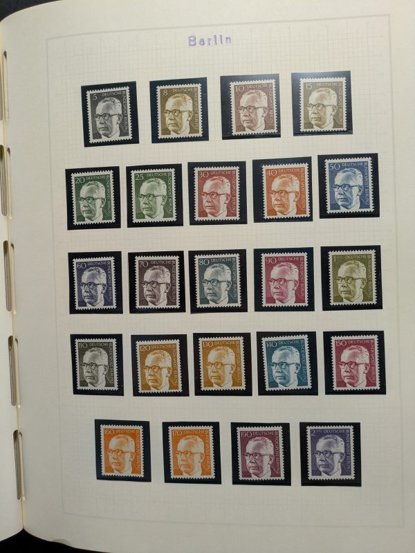 Restsammlung Berlin-West, postfrisch, meist Rand-, bzw.Eckrandstücke aus 1975-89, einige vorher.