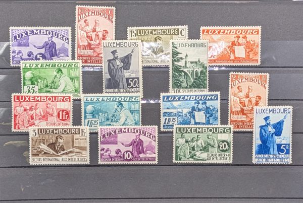 Luxemburg, Mi.-Nr.266-80, mit sauberem Erstfalz